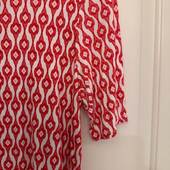 Chico's stretchy red and white tunic short sleeve tunic top. Size 1 - Picture 2 of 7